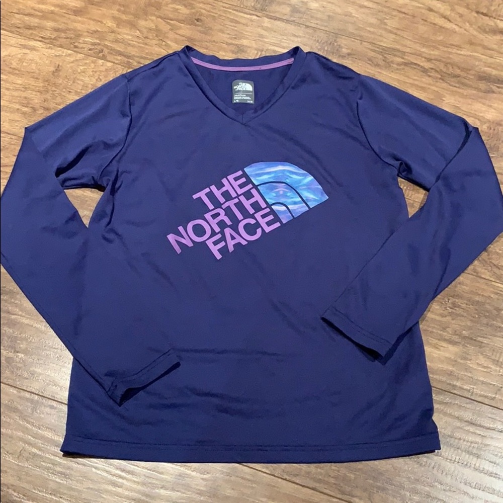 🤩 HOST PICK 🤩 The North Face long sleeve top